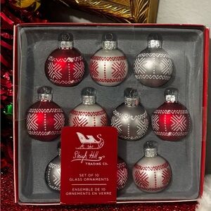 NWT Sleigh Hill Red and Silver Glass Ornaments Set
